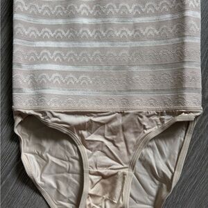 Elegant Cream Lace Women's Intimate